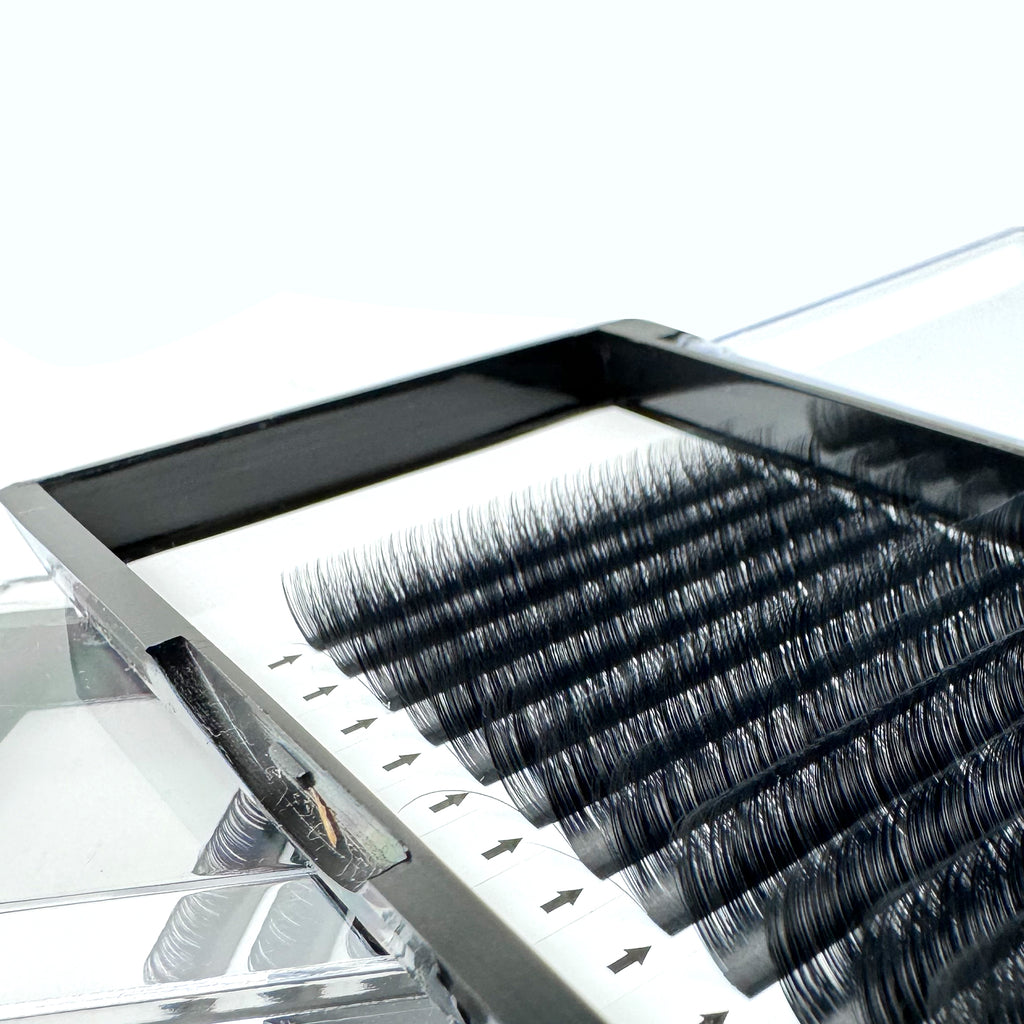 Secure a bulk supply of 0.05 C Curl individual eyelashes for lash professionals and technicians. Wholesale orders available for eyelash extensions to elevate your beauty business. Asegure un suministro a granel de pestañas individuales 0.05 C Curl para profesionales y técnicos de pestañas. Pedidos al por mayor disponibles de extensiones de pestañas para elevar su negocio de belleza.