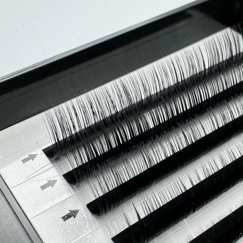 Elevate your beauty business with a wholesale supply of 0.10 C Curl individual eyelashes. Bulk purchase options for lash professionals and technicians looking for premium eyelash extensions. Mejore su negocio de belleza con un suministro mayorista de pestañas individuales 0.10 C Curl. Opciones de compra al por mayor para profesionales y técnicos de pestañas que buscan extensiones de pestañas premium. Wholesale lash vendor and manufacturer for small business houston texas